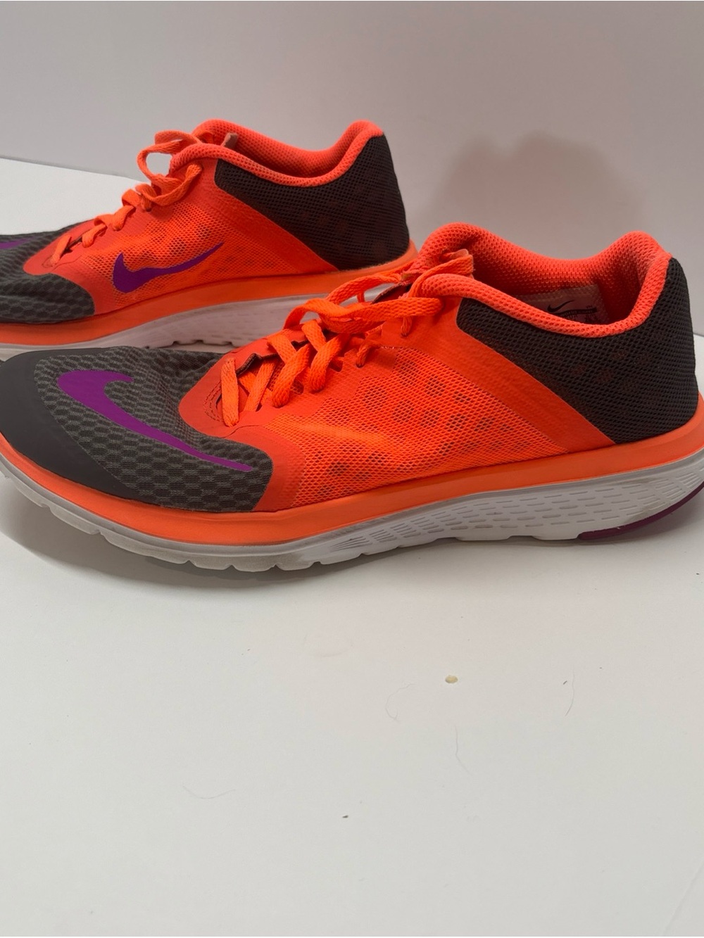 Nike FS Lite Run 3 Women's Size 9.5 Running Shoes Orange Gray Purple